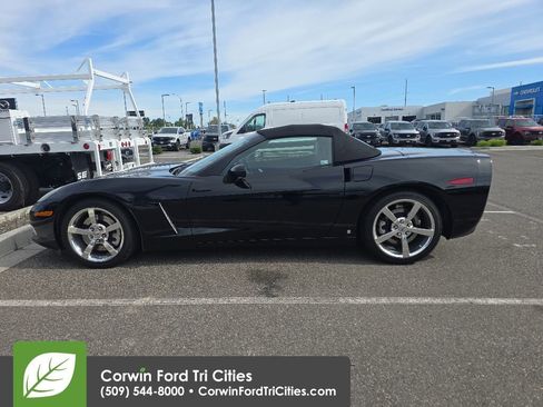 Used 2008 Chevrolet Corvette Convertible w/ Preferred Equipment Group RWD image 12