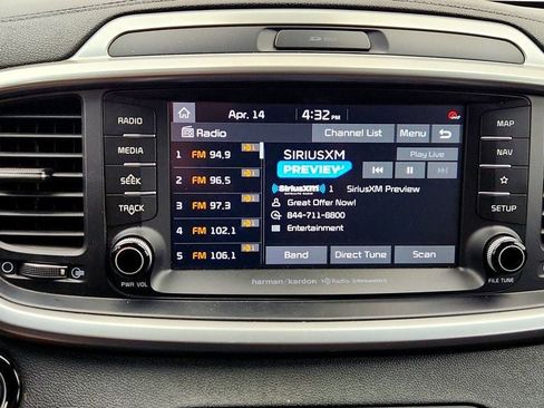 Used 2020 Kia Sorento SX image 19