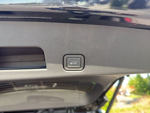 New 2026 GMC Acadia Elevation w/ Elevation Premium Package FWD image 22
