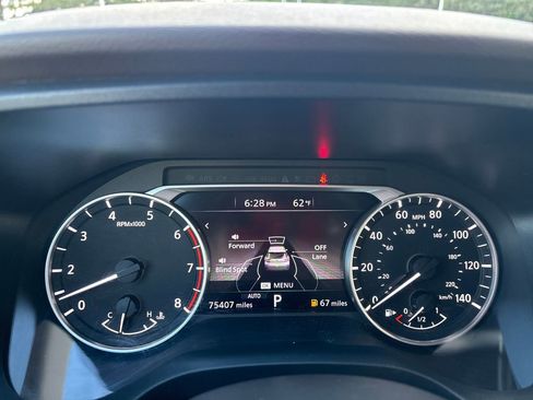 Used 2021 Nissan Rogue S AWD/4WD image 13