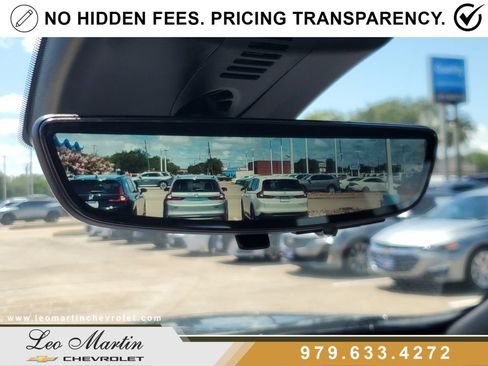 Used 2026 Chevrolet Traverse LT w/ Driver Confidence Package FWD image 28