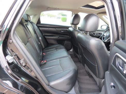Used 2016 Nissan Altima 3.5 SL image 38