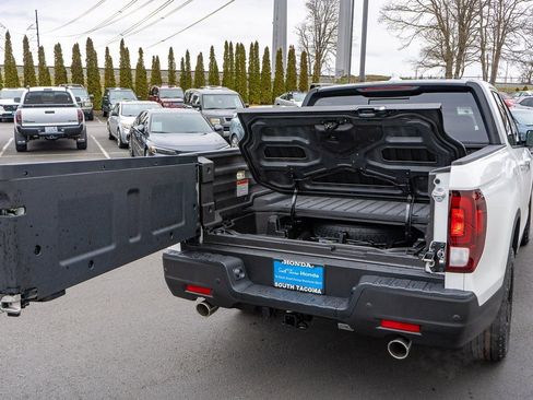 New 2026 Honda Ridgeline Black Edition image 12