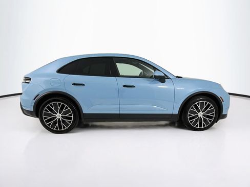 Certified 2025 Porsche Macan Electric RWD image 8