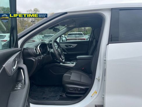 Used 2025 Chevrolet Blazer LT FWD image 15