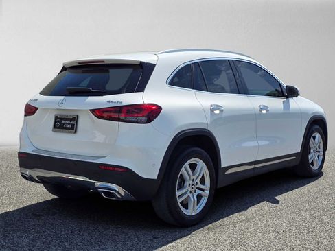 Used 2021 Mercedes-Benz GLA 250 4MATIC image 3