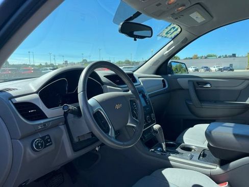 Used 2013 Chevrolet Traverse LT FWD image 9