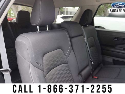 Used 2024 Nissan Pathfinder SV AWD/4WD image 22