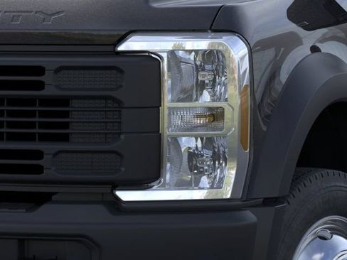 New 2026 Ford F450 2WD Crew Cab Super Duty image 18