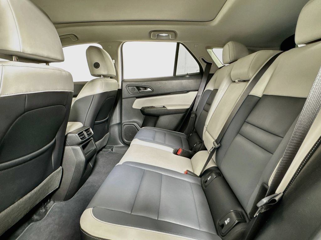 Used 2025 Honda Prologue Touring image 11