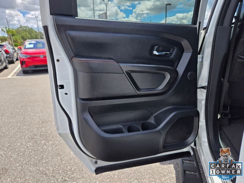 Used 2022 Nissan Titan PRO-4X w/ Pro-4x Convenience Package image 43