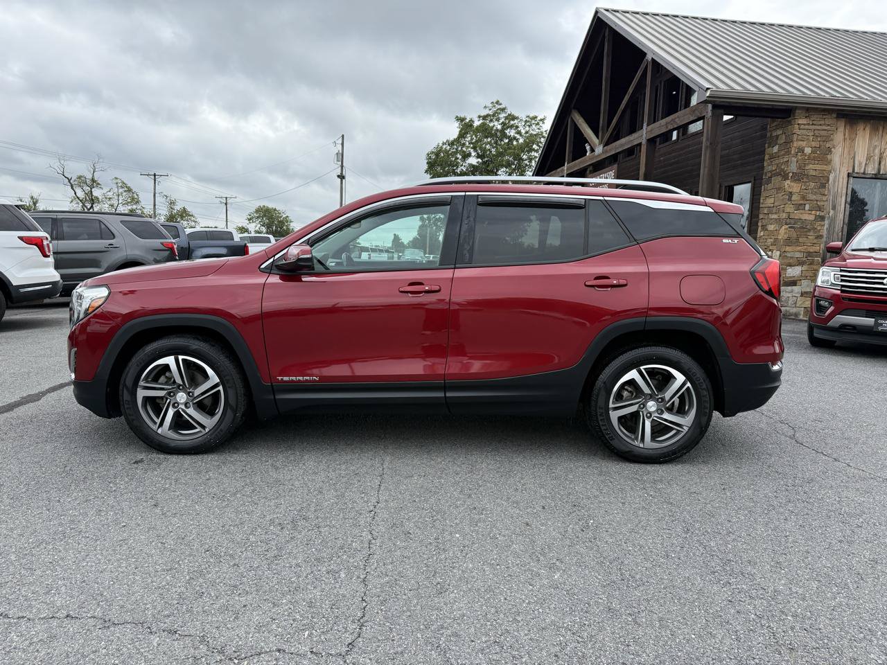 Used 2020 GMC Terrain SLT w/ Preferred Package FWD image 3