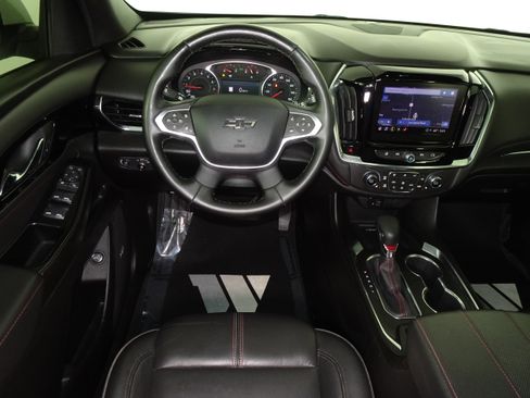 Used 2023 Chevrolet Traverse RS image 40