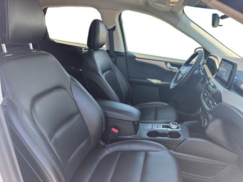 Used 2022 Ford Escape SEL w/ Technology Package FWD image 15