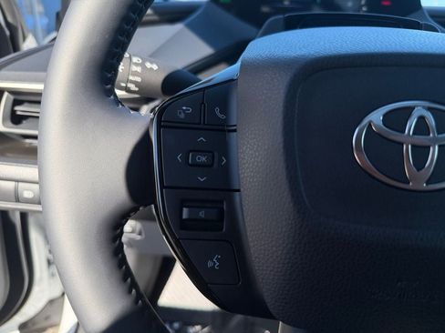 Used 2026 Toyota Prius Plug-In Hybrid FWD image 15