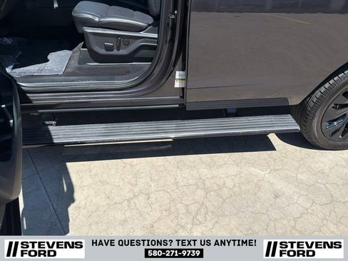 Used 2025 Ford Expedition Platinum w/ Stealth Appearance Package AWD/4WD image 13