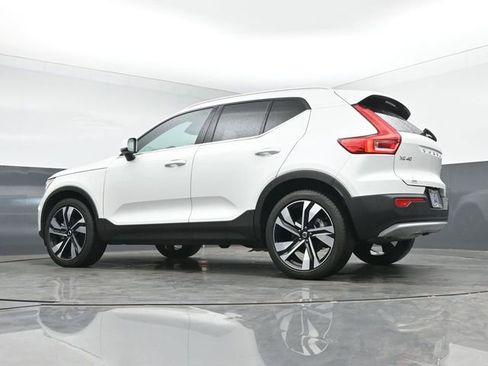 Used 2024 Volvo XC40 B5 Ultimate w/ Climate Package AWD/4WD image 15