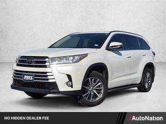 Used 2018 Toyota Highlander XLE AWD/4WD video 1