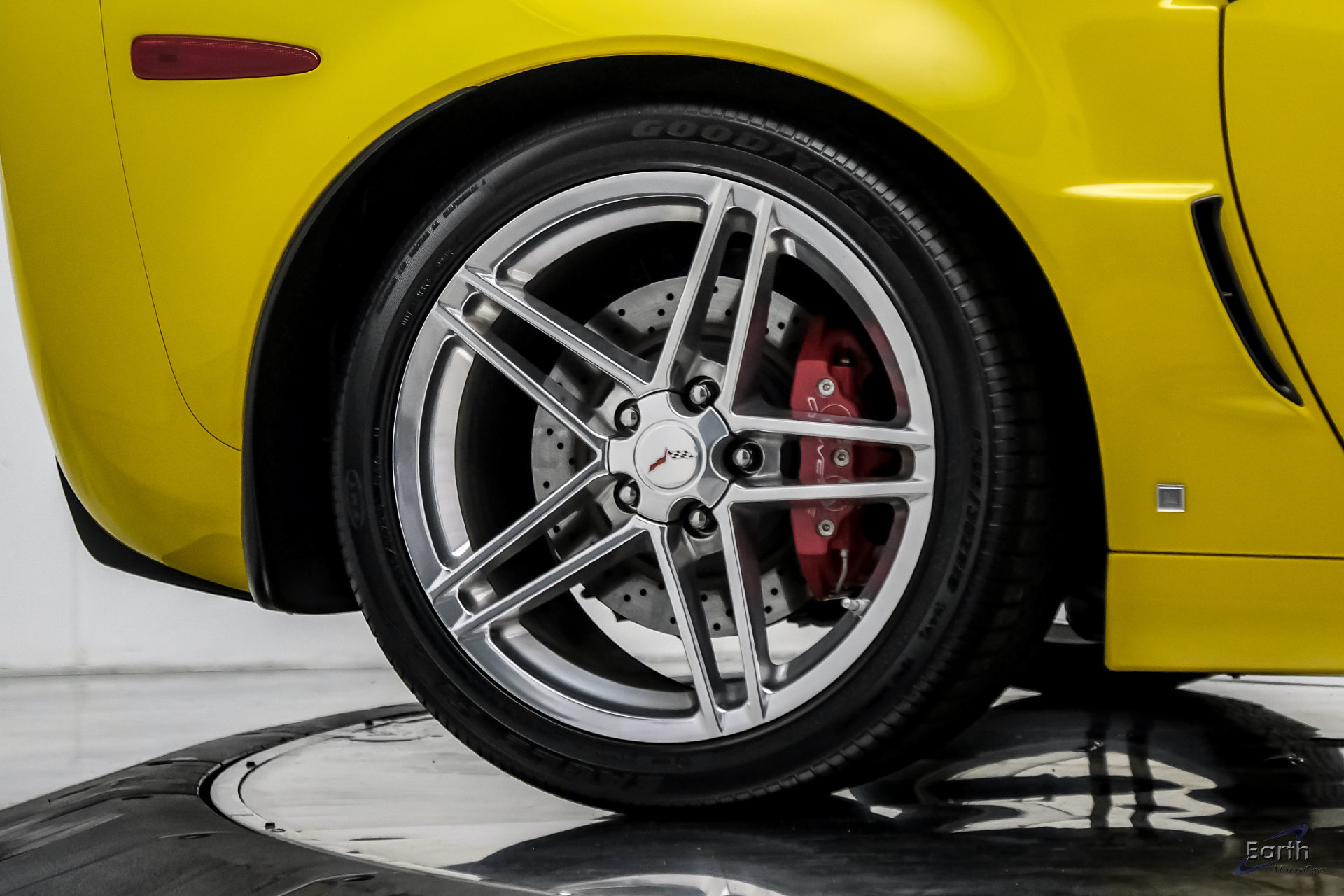 Used 2007 Chevrolet Corvette Z06 w/ Preferred Equipment Group RWD image 97