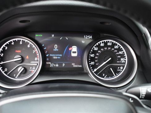 Certified 2023 Toyota Camry SE image 32