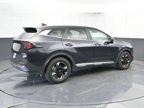 Used 2026 Kia Sportage LX FWD image 2