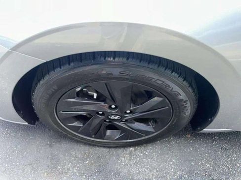 Used 2023 Hyundai Elantra SEL image 22