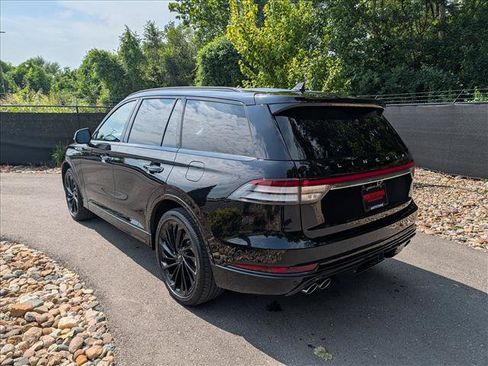 Used 2024 Lincoln Aviator Reserve w/ Equipment Group 201A AWD/4WD image 3
