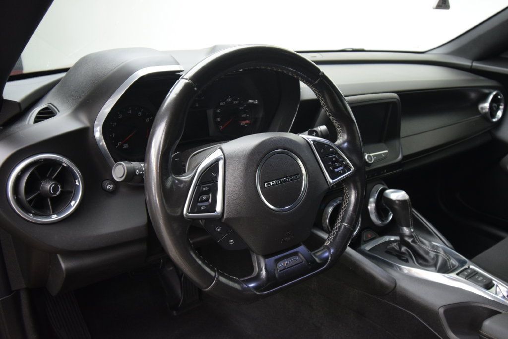 Used 2017 Chevrolet Camaro LT RWD image 11