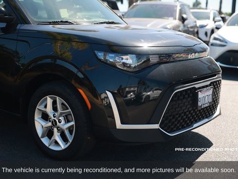Used 2023 Kia Soul LX w/ LX Technology Package image 7
