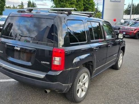 Used 2013 Jeep Patriot Limited w/ Sun/Sound Group AWD/4WD image 5