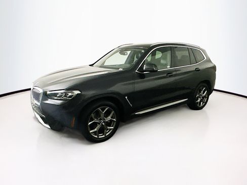Used 2024 BMW X3 sDrive30i image 4