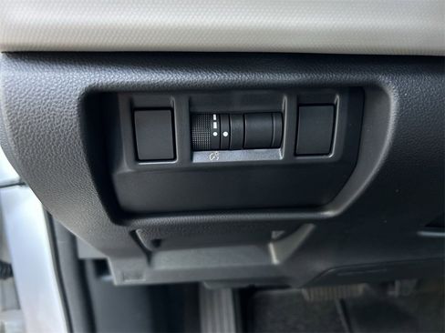 Certified 2025 Subaru Forester image 17