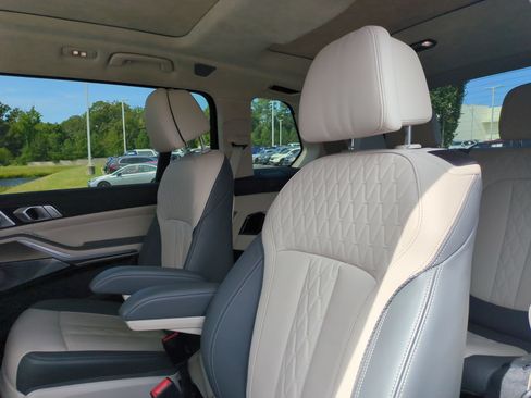 Certified 2024 BMW X7 M60i w/ Executive Package AWD/4WD image 29