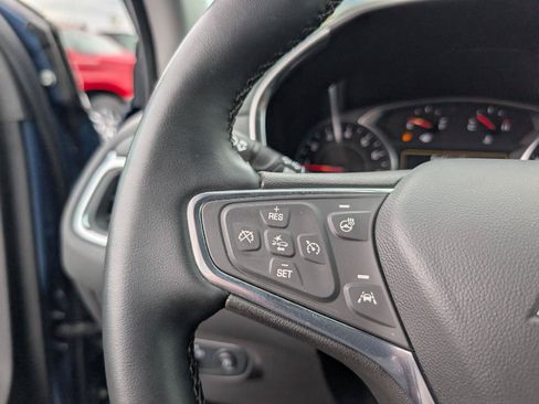 Used 2024 Chevrolet Equinox Premier AWD/4WD image 11