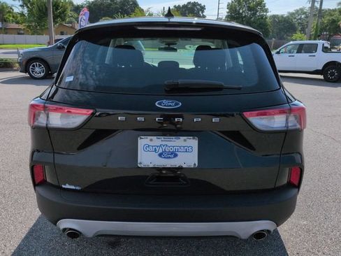 Used 2022 Ford Escape S FWD image 5