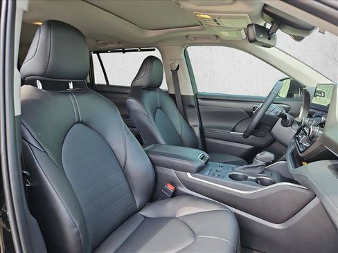 Used 2026 Toyota Highlander XLE AWD/4WD image 21