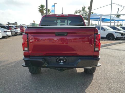 Used 2025 Chevrolet Colorado Z71 w/ Technology Package AWD/4WD image 6