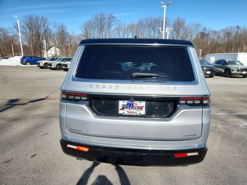 Used 2022 Jeep Grand Wagoneer Series I AWD/4WD image 8