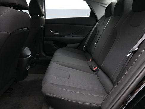 New 2026 Hyundai Elantra SE FWD image 12