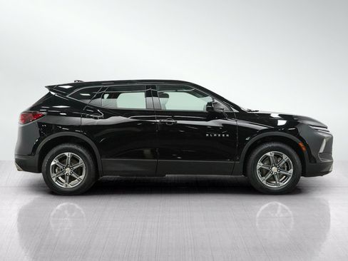 Used 2023 Chevrolet Blazer LT AWD/4WD image 6