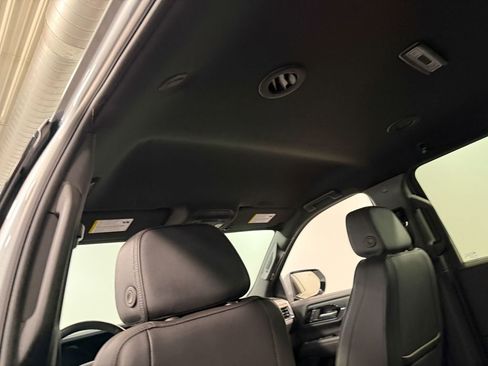 Used 2025 GMC Yukon XL Denali AWD/4WD image 52