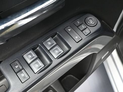 Used 2018 Chevrolet Silverado 1500 LT w/ All Star Edition AWD/4WD image 22