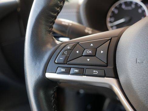 Certified 2022 Nissan Sentra SV image 28