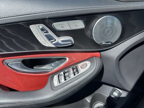 Used 2017 Mercedes-Benz C 300 Sedan image 5