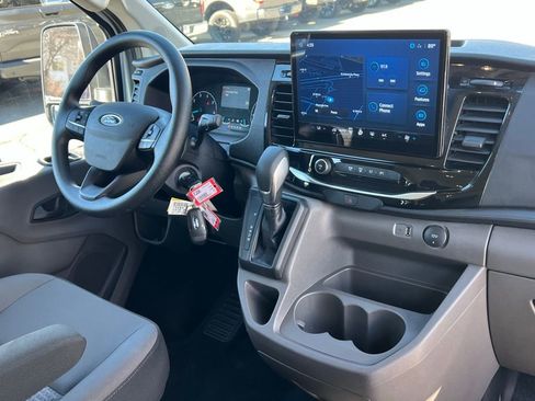 Used 2024 Ford Transit 350 XLT image 15