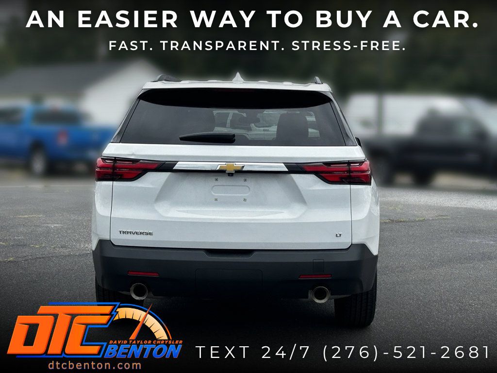 Used 2023 Chevrolet Traverse LT FWD image 6
