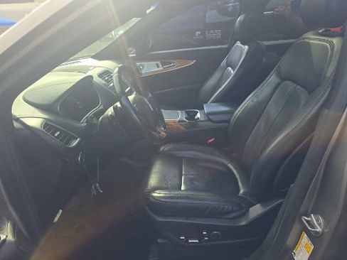 Used 2016 Lincoln MKX Reserve w/ Luxury Package image 9