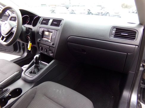Used 2016 Volkswagen Jetta S FWD image 25