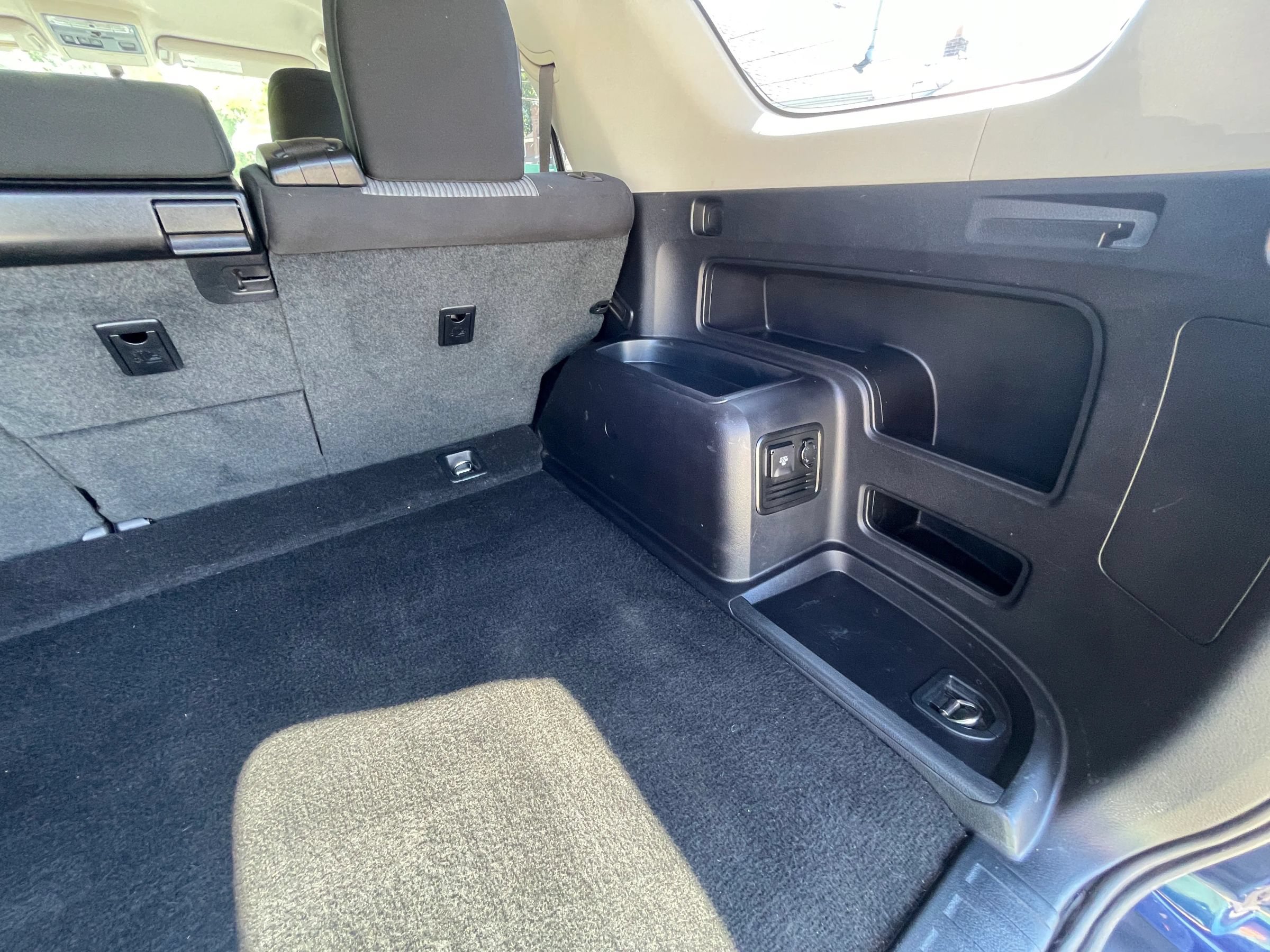 Used 2016 Toyota 4Runner SR5 AWD/4WD image 26
