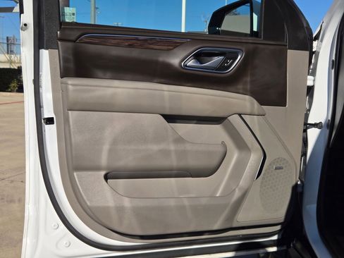 Certified 2023 Chevrolet Suburban LT image 11